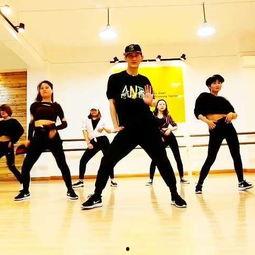 李宁成人舞蹈视频大全,舞动人生，尽享舞蹈魅力