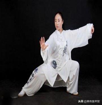 成人太极塑骨扇教学视频,跟随教学视频轻松入门